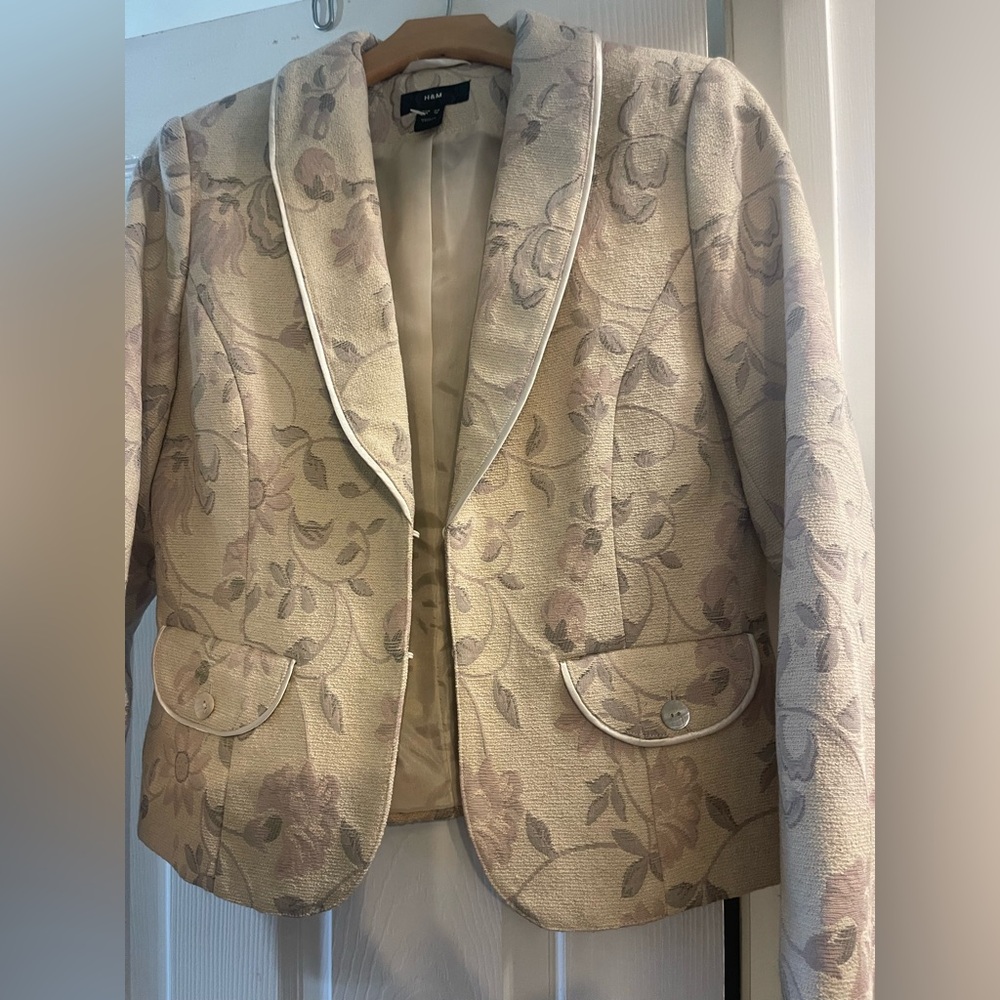 Floral Beige Women's Blazer by H&M. EUC